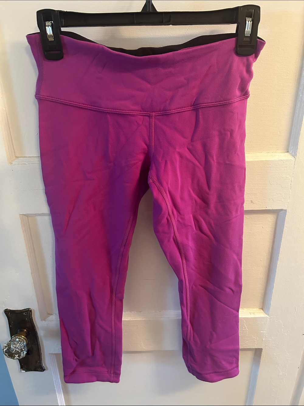 lululemon athletica Magenta Cropped Yoga Leggings